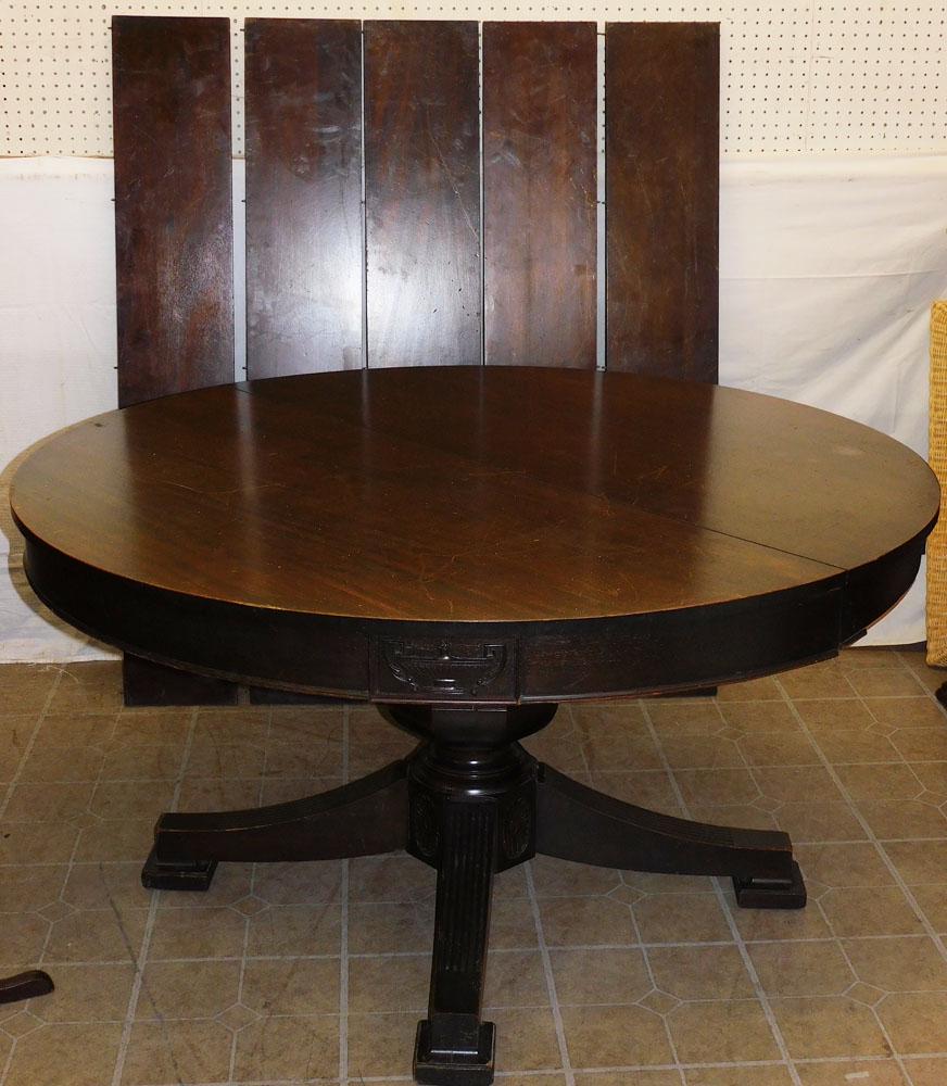 Mahogany Pedestal Dining Table W/ 5 Leaves (1 of 4)