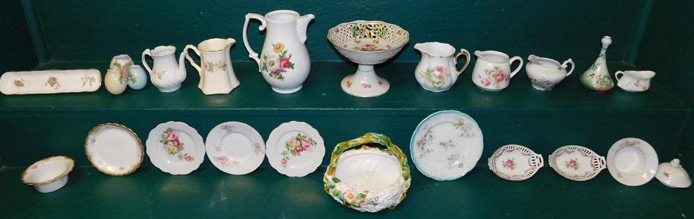 Lot of Miscellaneous Porcelain Items (1 of 6)