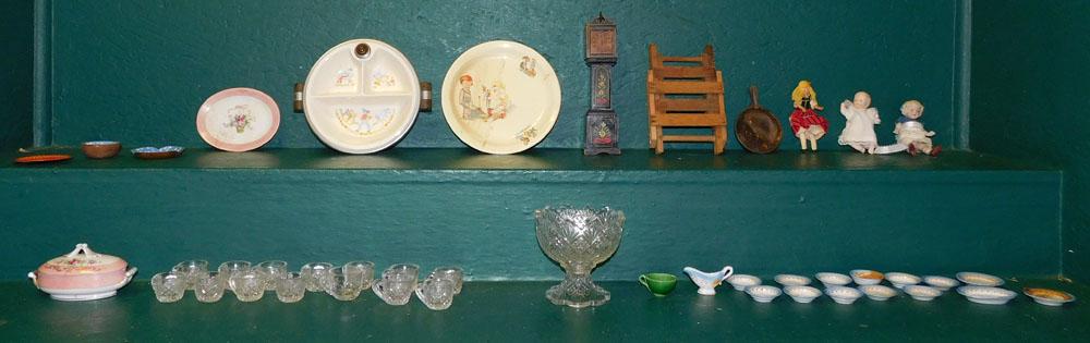 Lot of Vintage Child's Items (1 of 7)