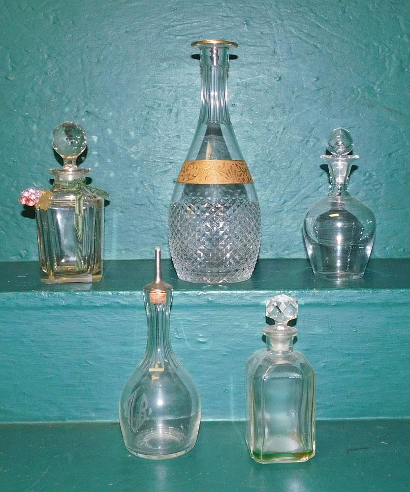 Lot of Decanters & Cruet (1 of 3)