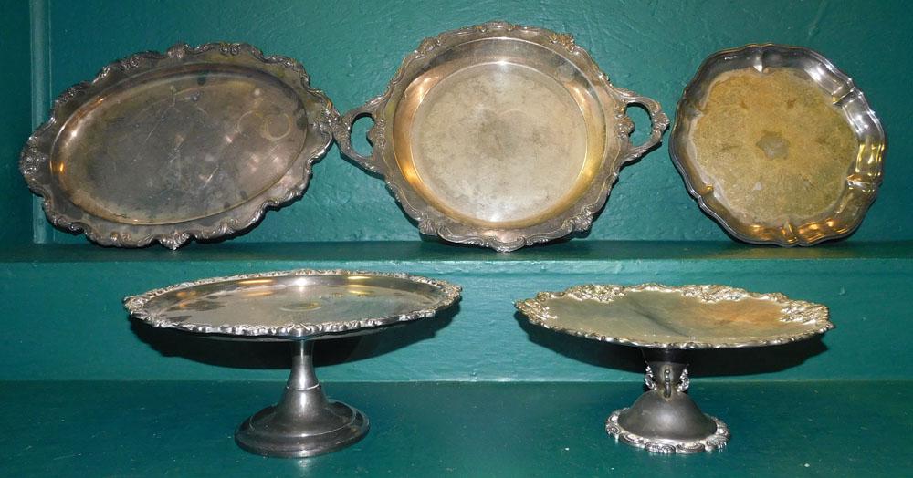 Lot of Silverplated Trays & Compotes (1 of 2)