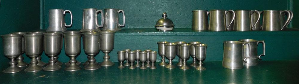 Lot of Colonial Pewter Mugs (1 of 3)