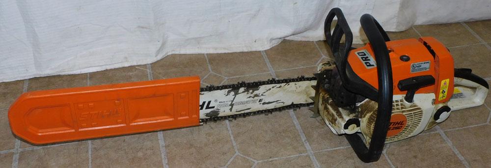 Vintage Stihl Chainsaw (1 of 3)