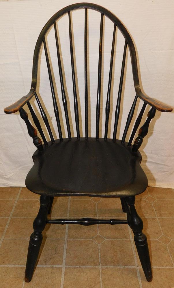19th C Painted Continuous Arm Windsor Chair (1 of 5)