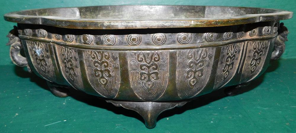 Chinese Bronze Jardinere (1 of 3)