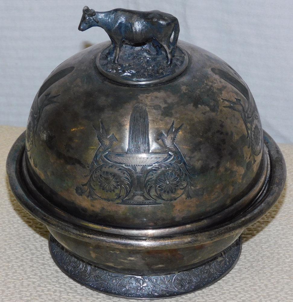 Antique Silverplated Butter Dish with Silver Cow Motif (1 of 4)