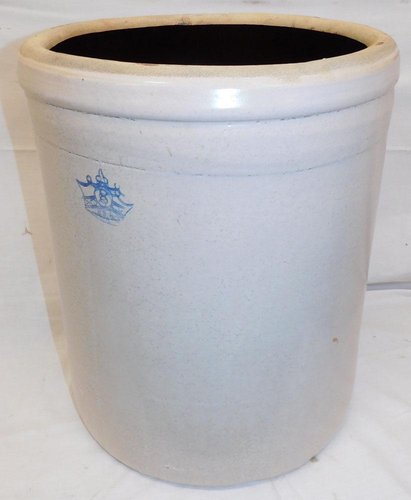 8 Gallon Stoneware Crock (1 of 3)