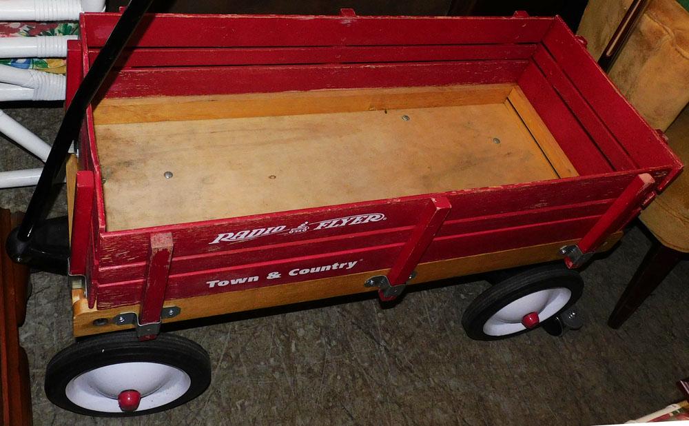 Vintage Radio Flyer Wagon (1 of 2)