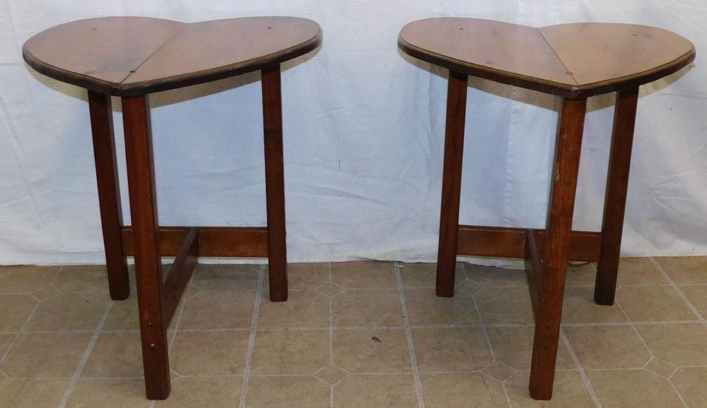 2 Pine Heart Shaped End Tables (1 of 4)