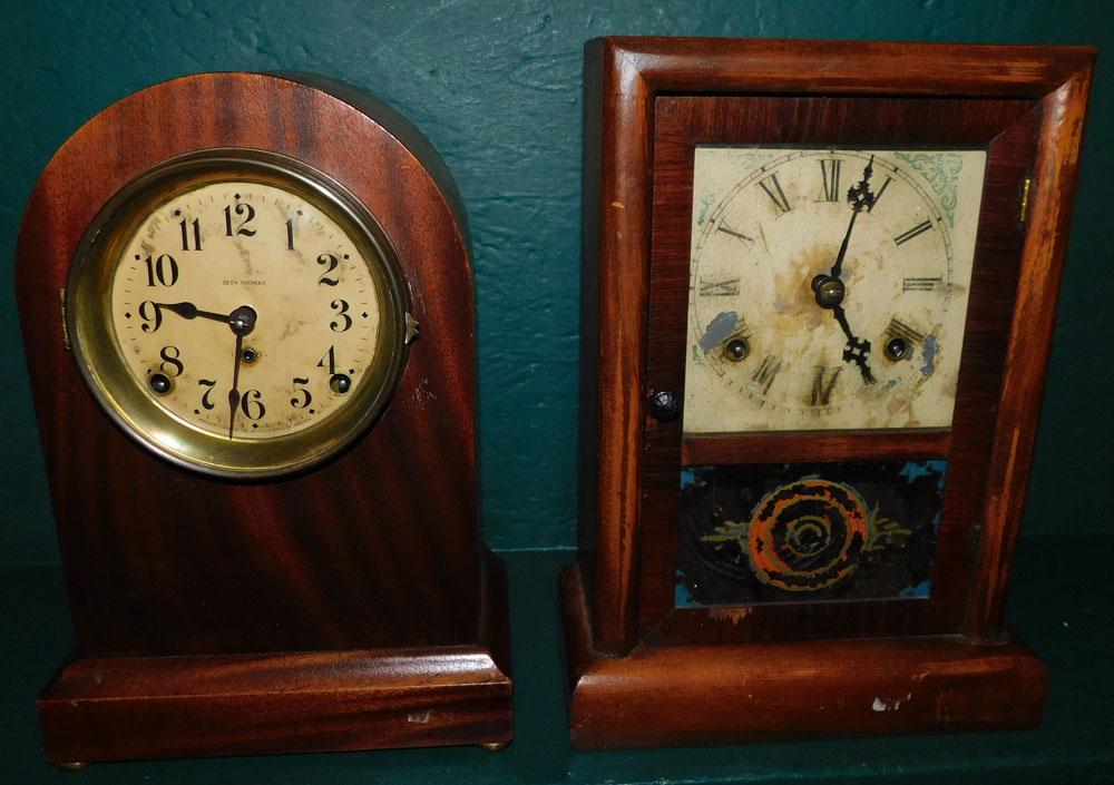 2 Antique Shelf Clocks (1 of 4)