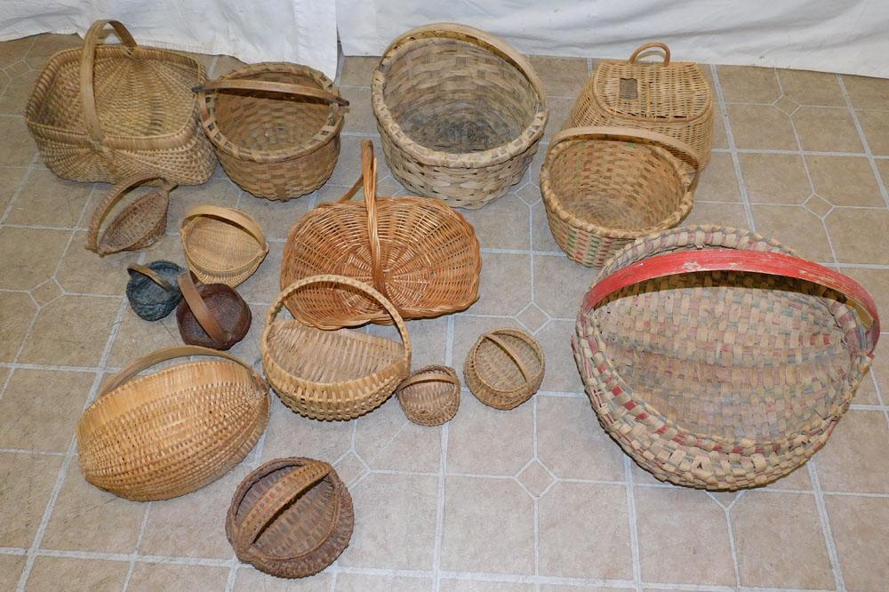 Lot of Wicker Baskets & Split Oak Baskets (1 of 4)