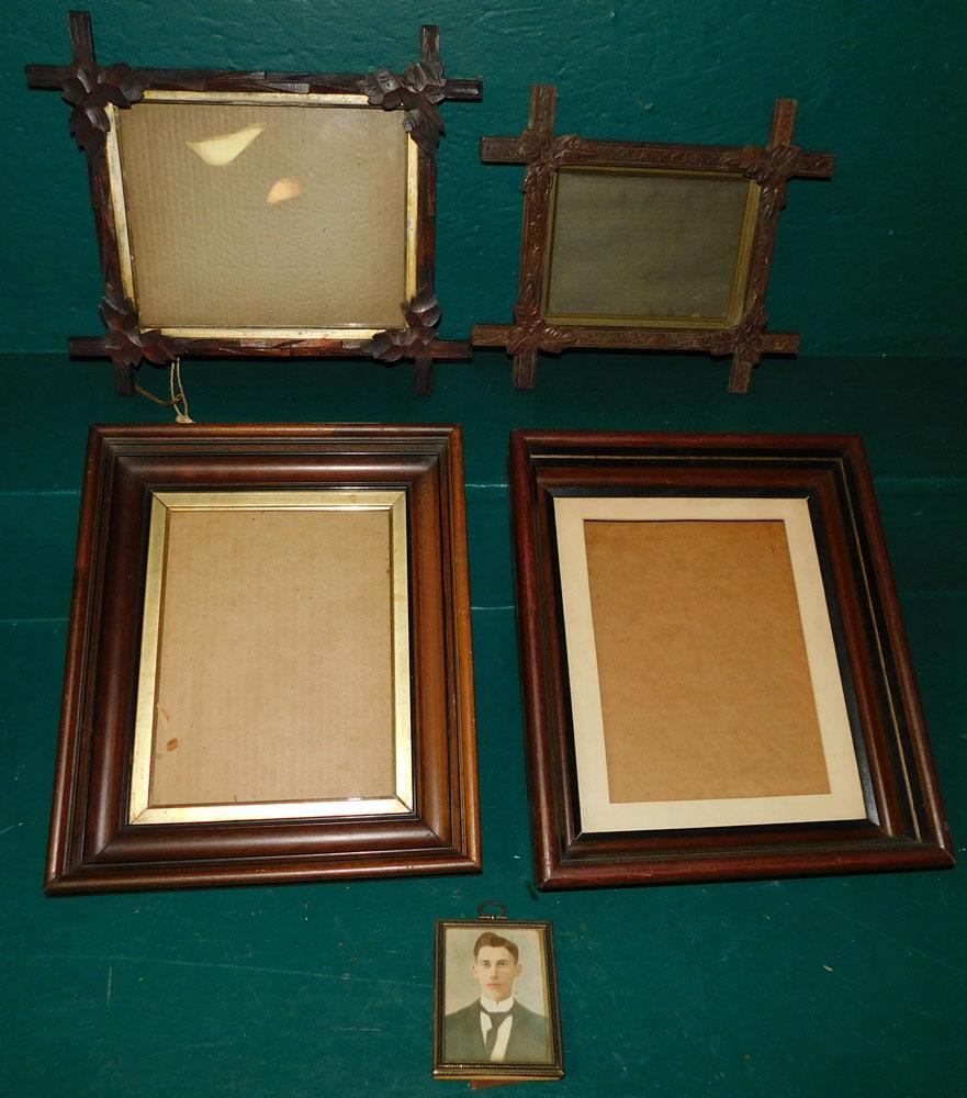 Lot of Walnut Victorian Frames (1 of 3)