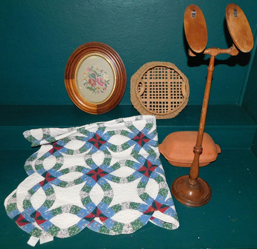 Lot of Miscellaneous Country Items (1 of 3)