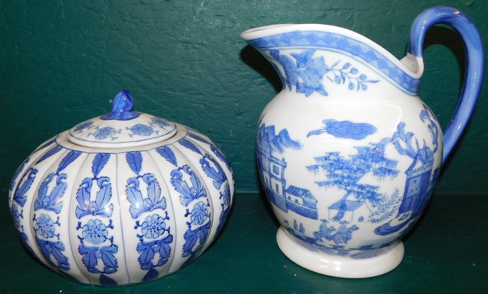 2 Pieces of Blue & White Porcelain: 2 Pieces of Blue & White Porcelain. Up to 9" H ALL DESCRIPTIONS AND ANY CONDITION STATEMENT GIVEN BY LANGSTON AUCTION GALLERY ARE STRICTLY AN OPINION AND LANGSTON'S SHALL HAVE NO RESPONSIBILITY FOR ER