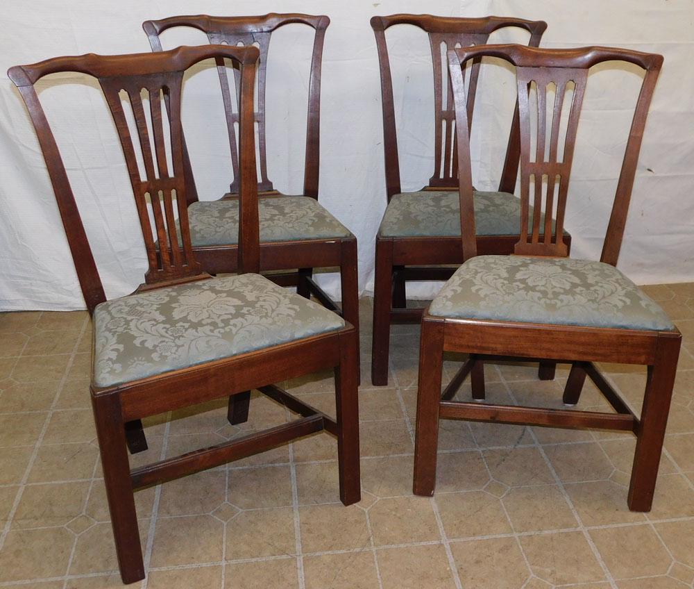 Set of 4 Cabinet Made Walnut Chippendale Style Dining Chairs (1 of 5)