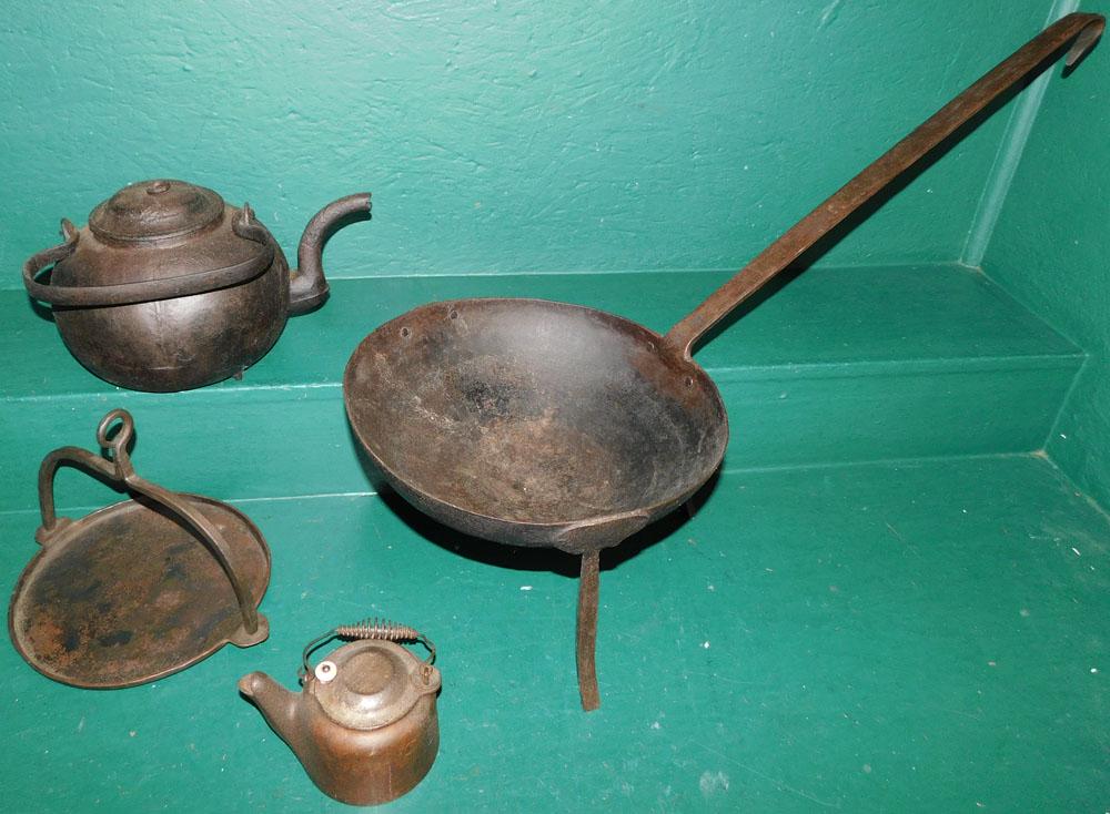 4 Pieces of Cast & Wrought Iron: 4 Pieces of Cast & Wrought Iron . Up to 33" L ALL DESCRIPTIONS AND ANY CONDITION STATEMENT GIVEN BY LANGSTON AUCTION GALLERY ARE STRICTLY AN OPINION AND LANGSTON'S SHALL HAVE NO RESPONSIBILITY FOR ERR