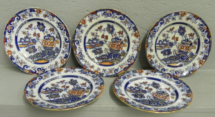 Set of 5 ironstone plates "Amherst Japan" pattern.: Set of 5 ironstone plates in " Amherst Japan" pattern.