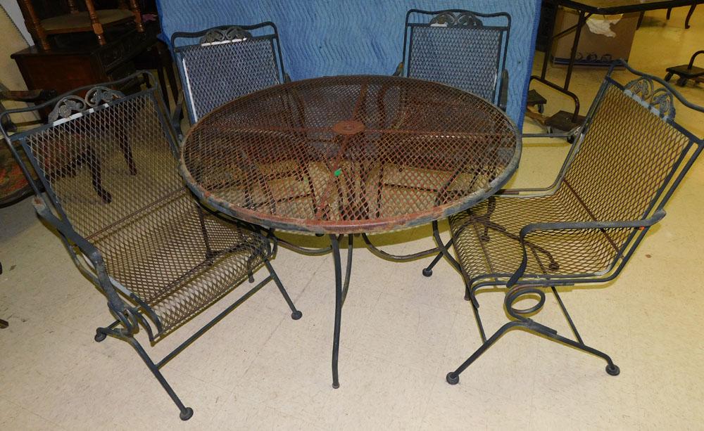 5 Piece Wrought Iron Patio Set (1 of 3)