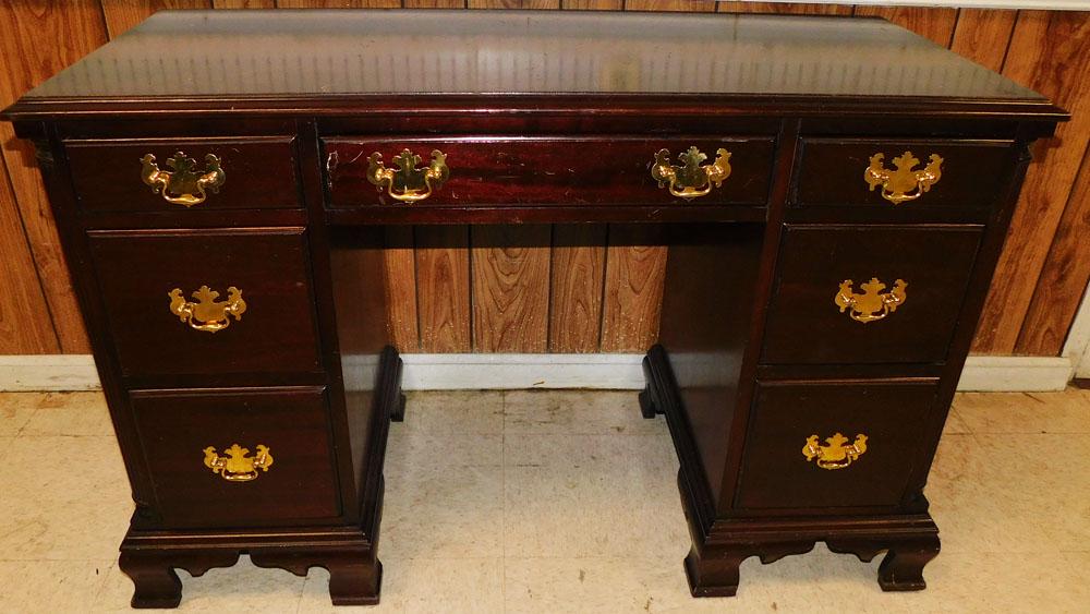 Mahogany Kneehole Desk: Mahogany Kneehole Desk . 46" W 19" D 30" H "ALL DESCRIPTIONS AND ANY CONDITION STATEMENT GIVEN BY LANGSTON AUCTION GALLERY ARE STRICTLY OPINIONS AND LANGSTON'S SHALL HAVE NO RESPONSIBILITY FOR ERRORS 