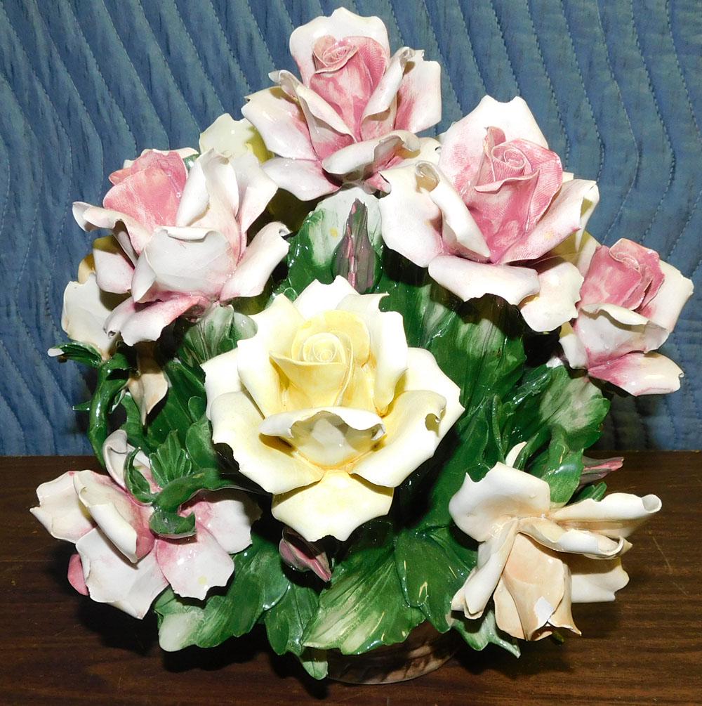 Capodimonte Floral Centerpiece (1 of 4)