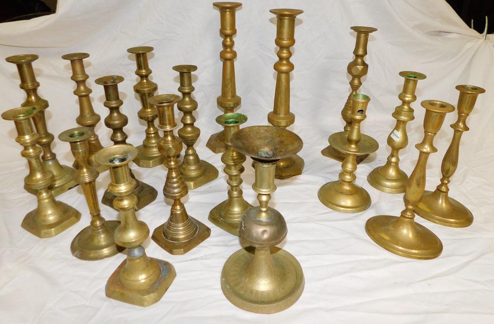 Lot Of Antique Brass Candlesticks (1 of 7)