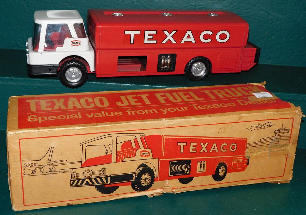 Texaco Jet Fuel Truck In Original Box (1 of 6)