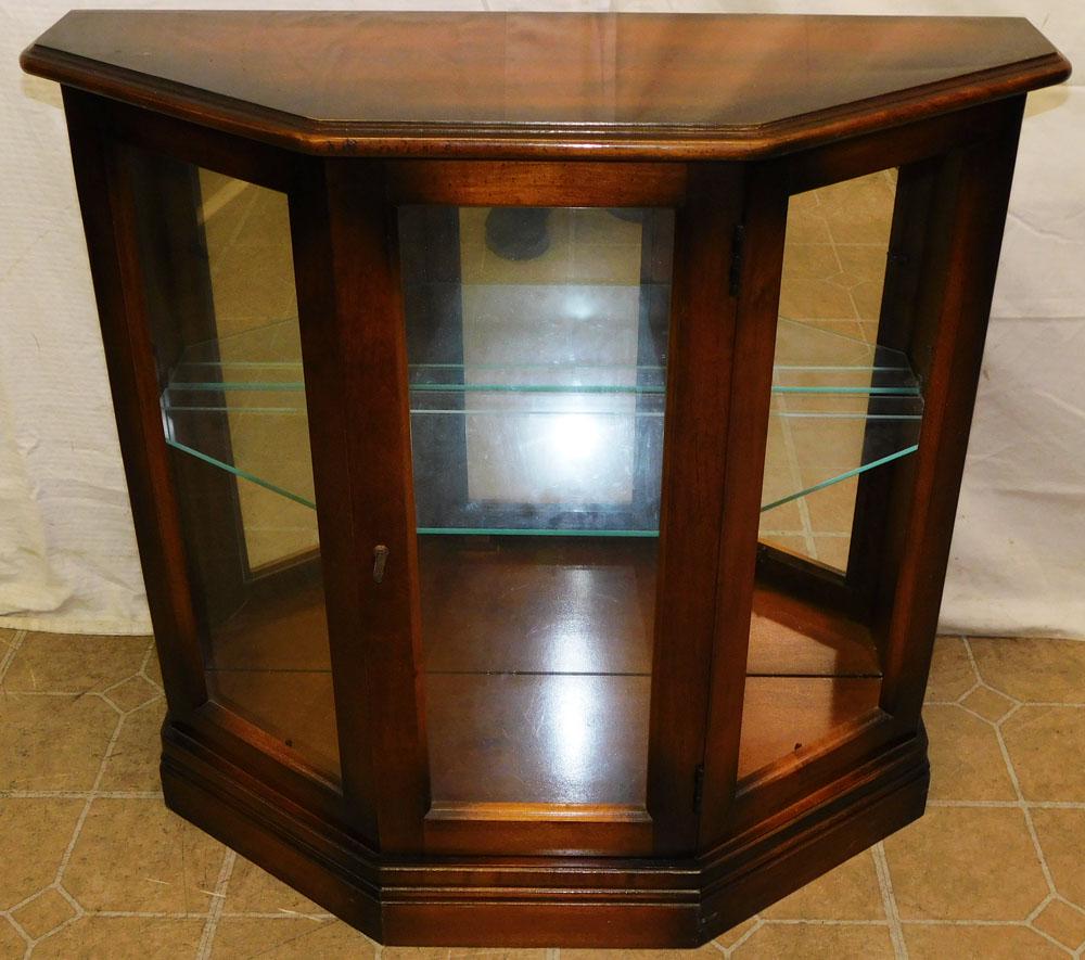 Cherry Glass Door Console Dec 14, 2022 Langston Auction