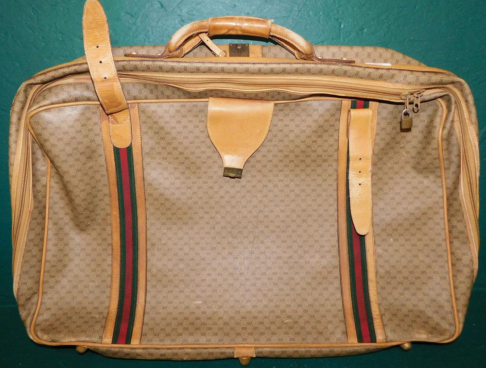 Vintage Gucci Travel Bag (1 of 2)