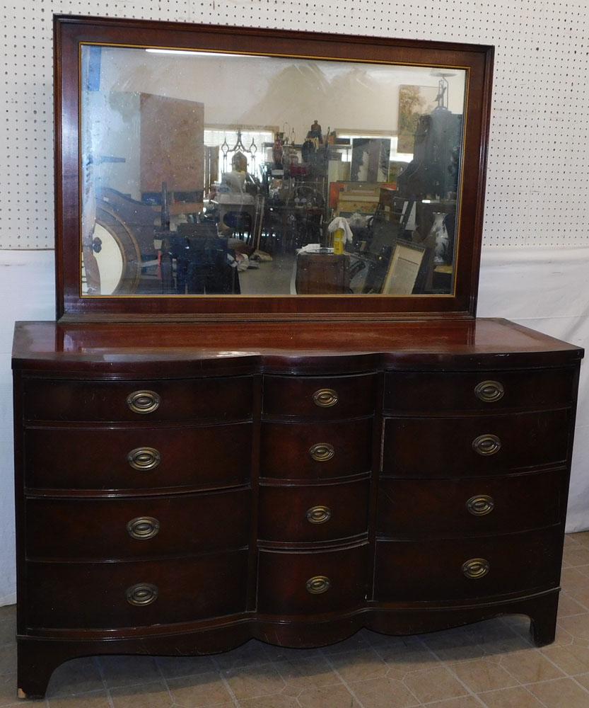 Mahogany Bowfront Dresser with Mirror (1 of 5)