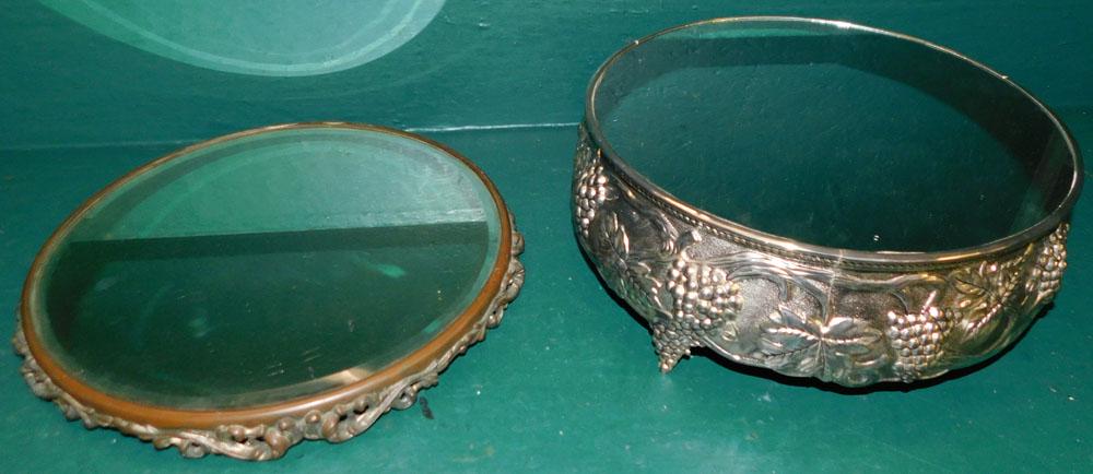 2 Silverplated Mirrored Top Plateaus (1 of 3)