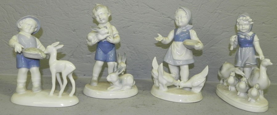 (4) Bavarian porcelain figurines of farm animals.: (4) Bavarian porcelain figurines of farm animals.
