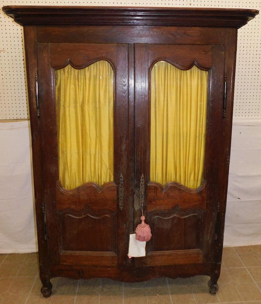 18th C Oak French Wardrobe (1 of 4)
