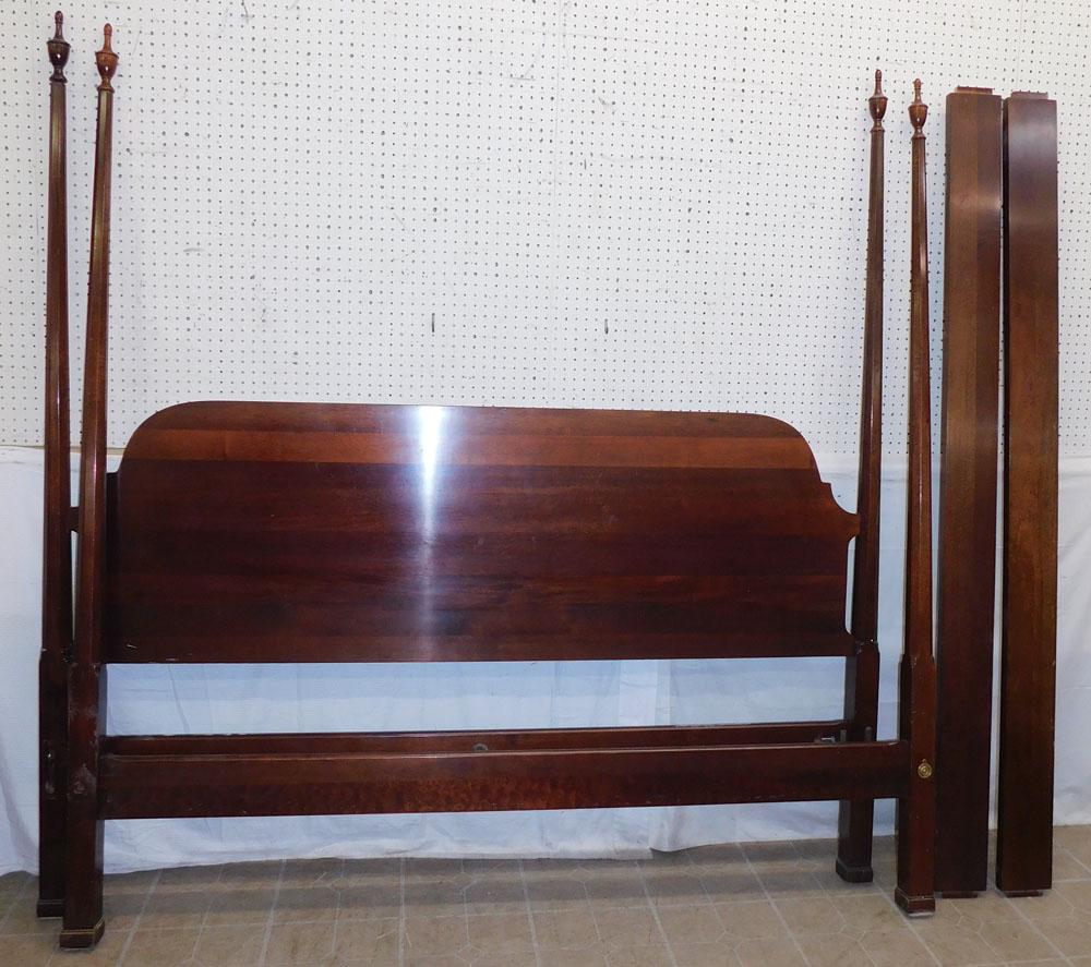 King Size Mahogany Pencil Post Bed (1 of 6)