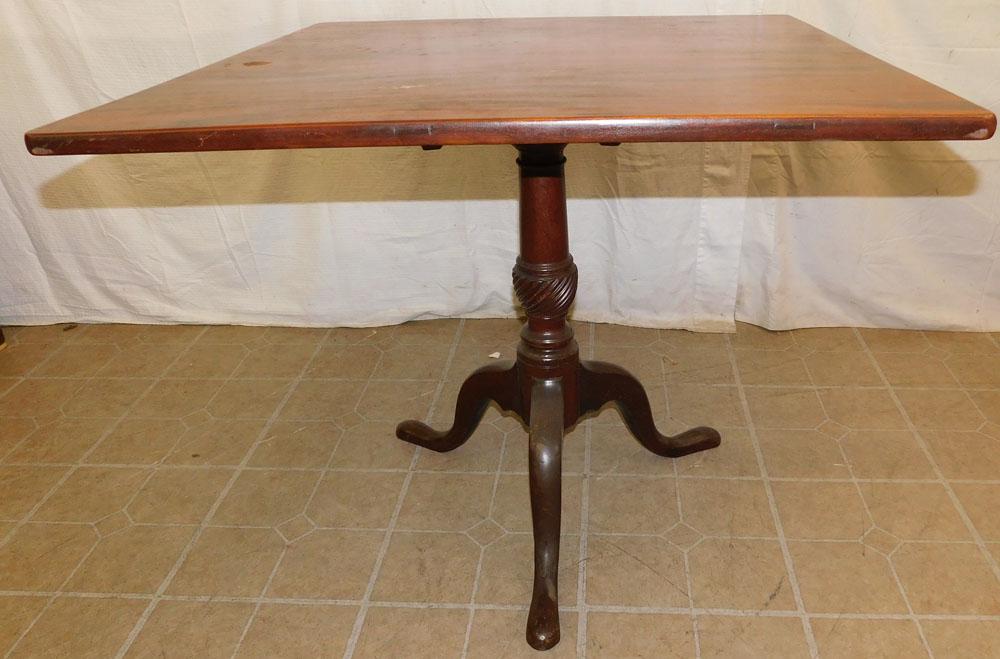 19th C Mahogany Queen Anne Tilt Top Breakfast Table (1 of 4)