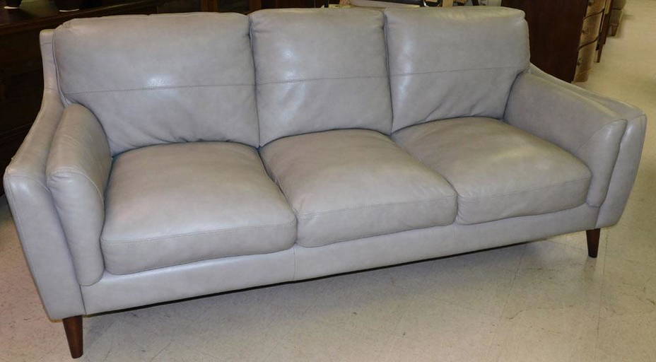 Leather Italia USA Newport Collection Sand Sofa (0735) on Jan 02, 2023