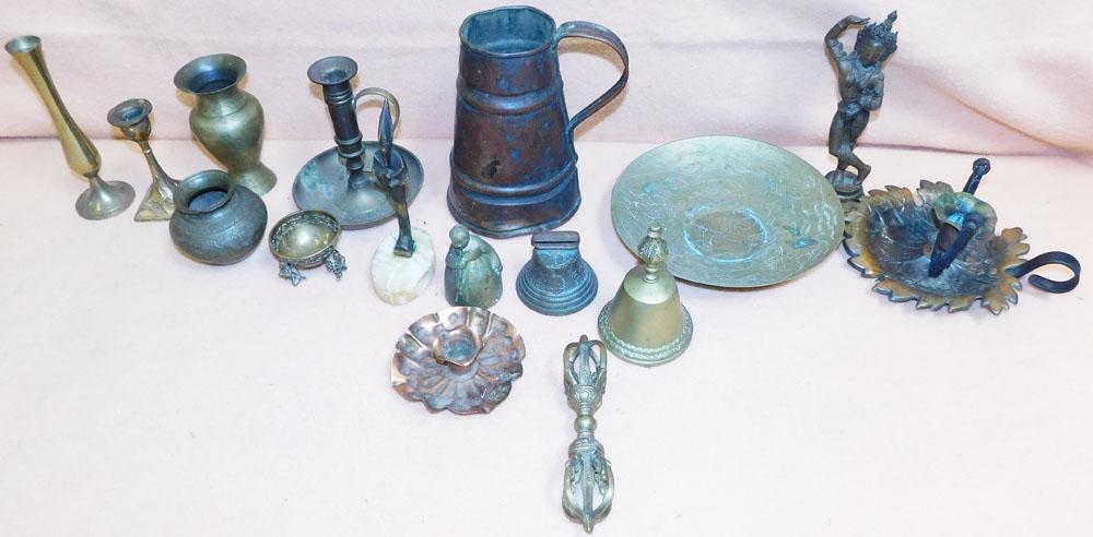 Lot Antique Brass & Copper Items (1 of 2)
