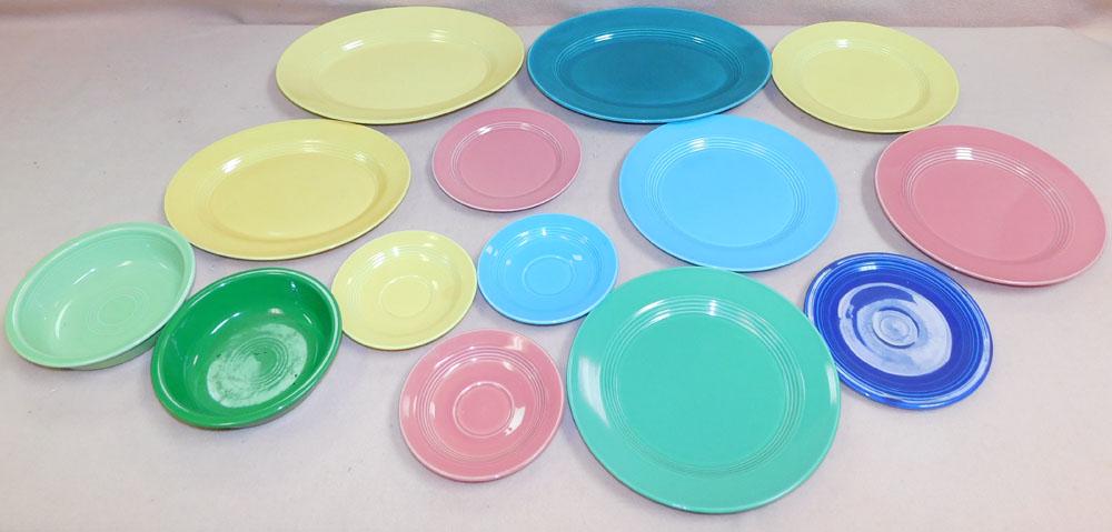 Lot Fiesta Ware: Lot Fiesta Ware. "ALL DESCRIPTIONS AND ANY CONDITION STATEMENT GIVEN BY LANGSTON AUCTION GALLERY ARE STRICTLY OPINIONS AND LANGSTON'S SHALL HAVE NO RESPONSIBILITY FOR ERRORS OR OMISSIONS. THE ABSENCE 