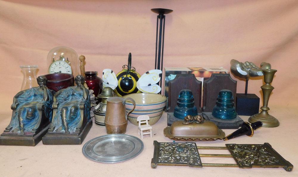 Lot Misc. Decorative Items (1 of 2)