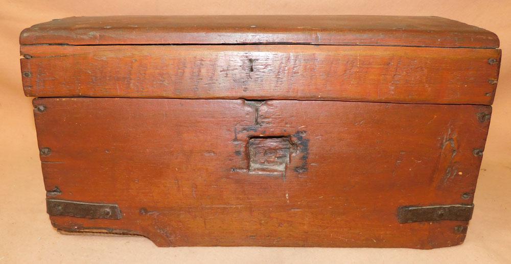 Antique Doll Trunk (1 of 3)