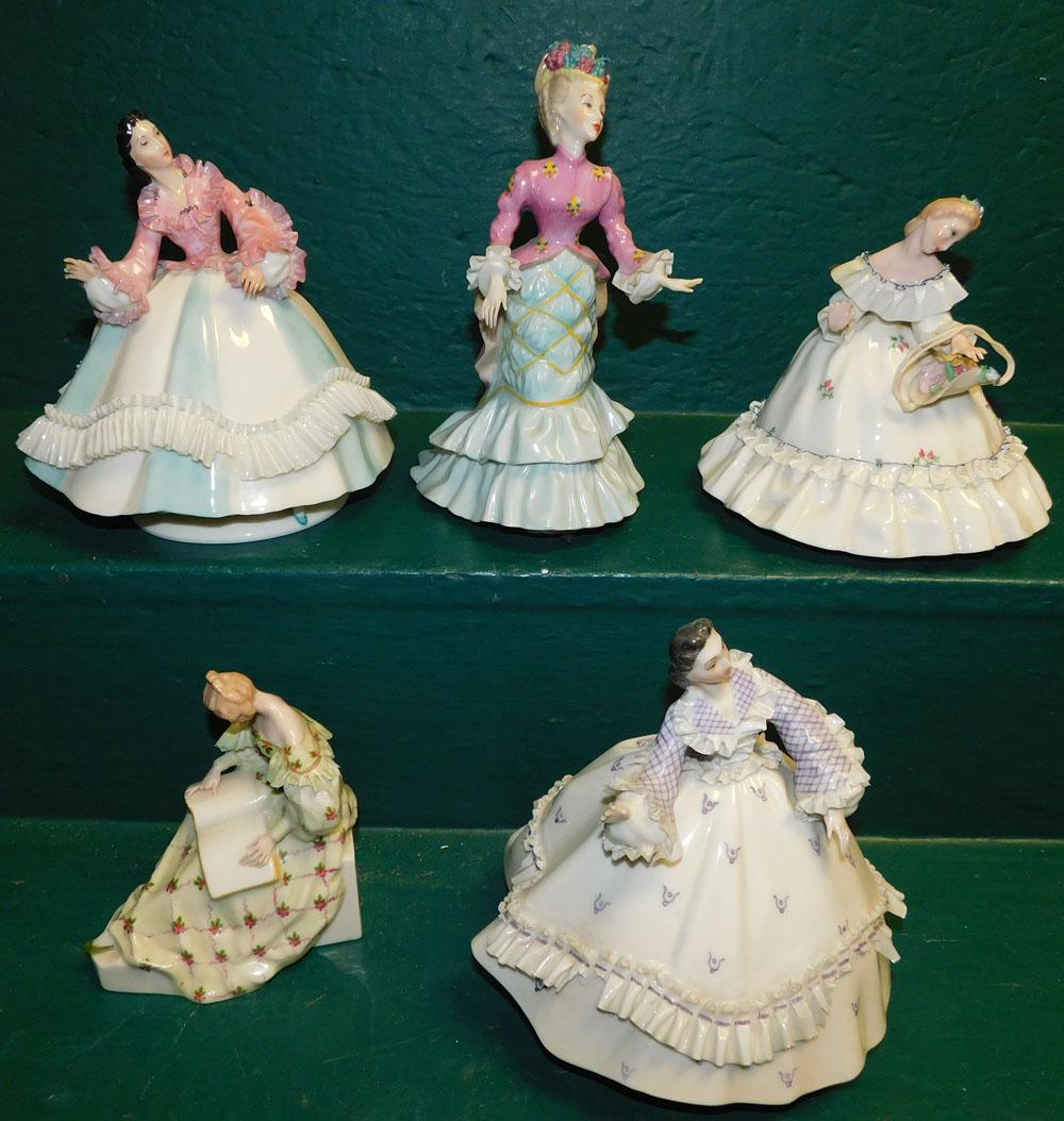 Lot of Lenox Figurines: Lot of Lenox Figurines . "ALL DESCRIPTIONS AND ANY CONDITION STATEMENT GIVEN BY LANGSTON AUCTION GALLERY ARE STRICTLY OPINIONS AND LANGSTON'S SHALL HAVE NO RESPONSIBILITY FOR ERRORS OR OMISSIONS. THE 