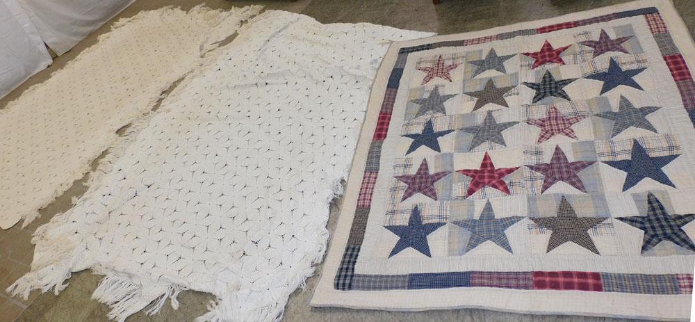 Two Crotched Coverlets & Quilt (1 of 7)