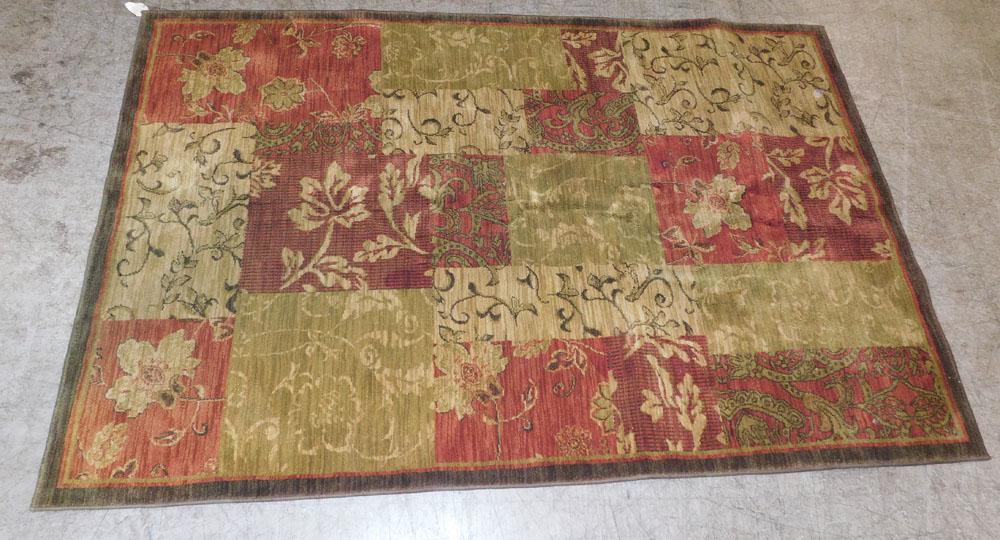 5' 3" X 8' 0" Machine Made Rug: 5' 3" X 8' 0" Machine Made Rug. "ALL DESCRIPTIONS AND ANY CONDITION STATEMENT GIVEN BY LANGSTON AUCTION GALLERY ARE STRICTLY OPINIONS AND LANGSTON'S SHALL HAVE NO RESPONSIBILITY FOR ERRORS OR OMISSION