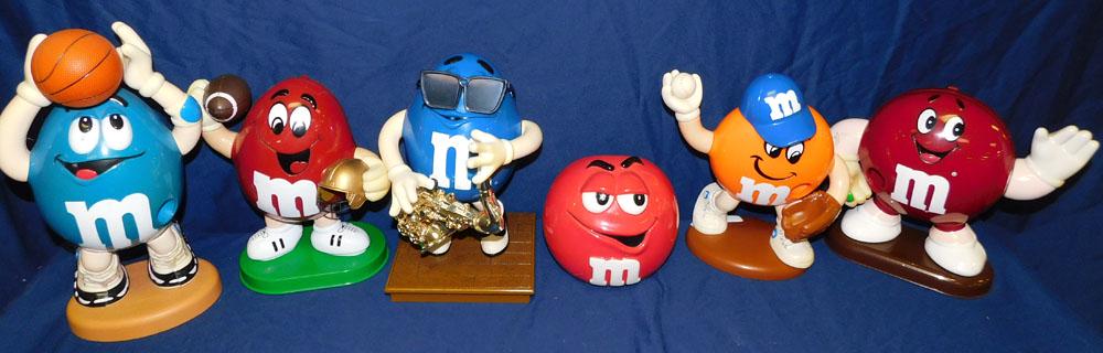 Lot M&M Figures (1 of 3)