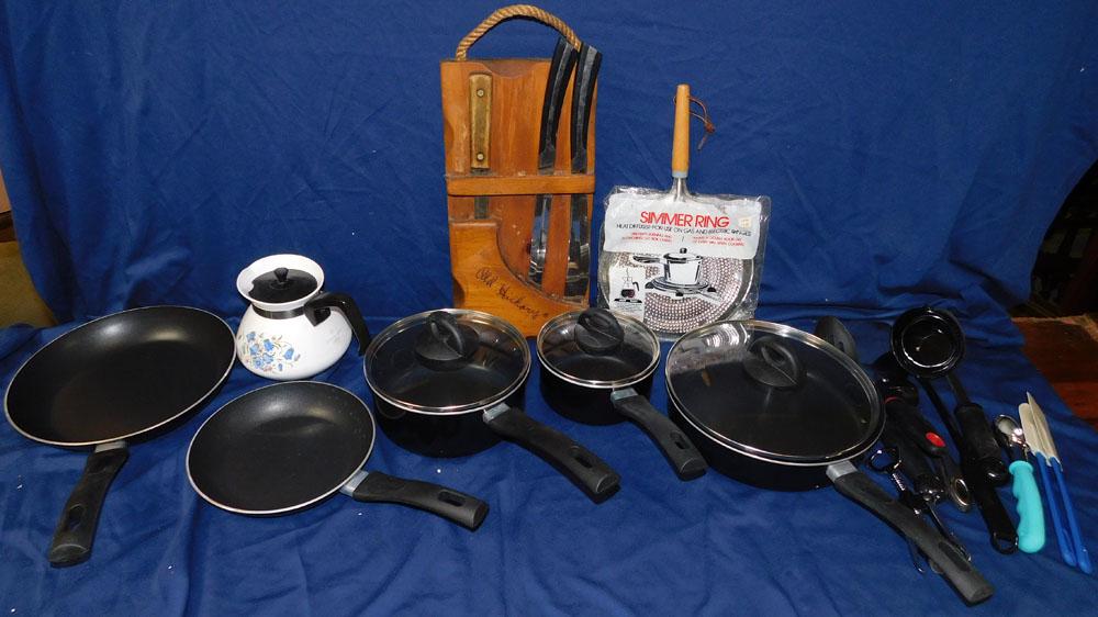 Lot Kitchen Items (1 of 5)
