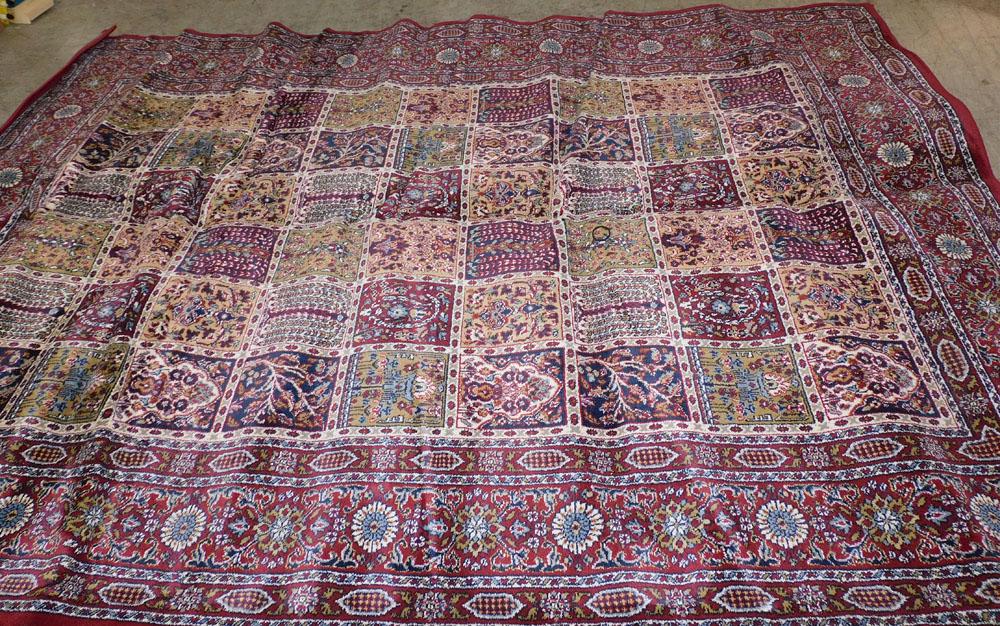 6' 7" X 9' 10" Machine Made Rug (1 of 4)