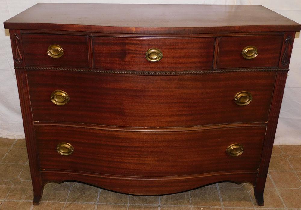 Mahogany 3 Drawer Serpentine Front Chest (1 of 4)