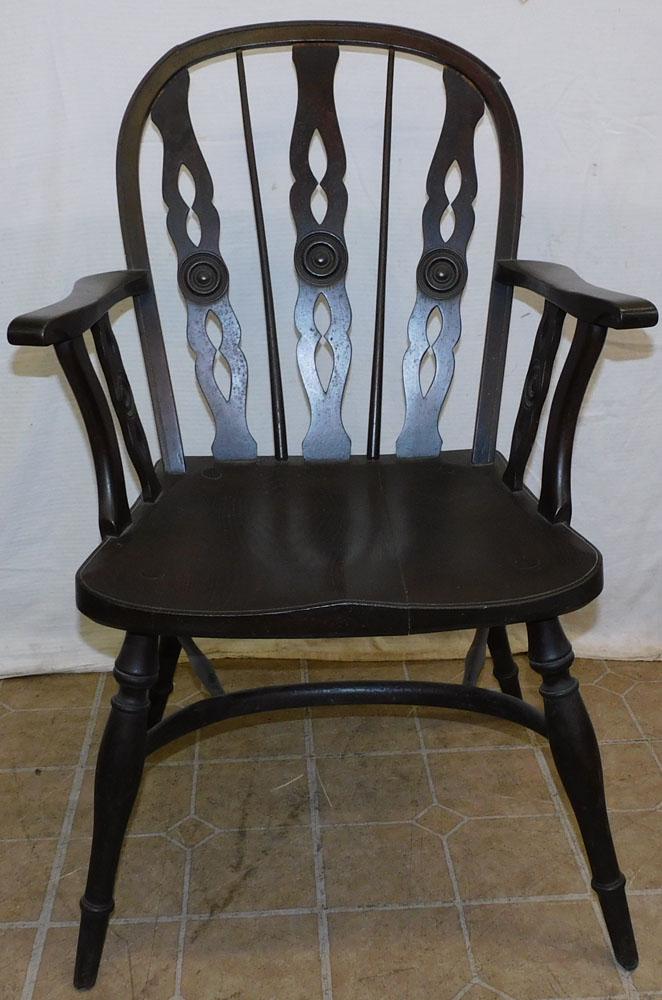 Antique Windsor Arm Chair (1 of 4)