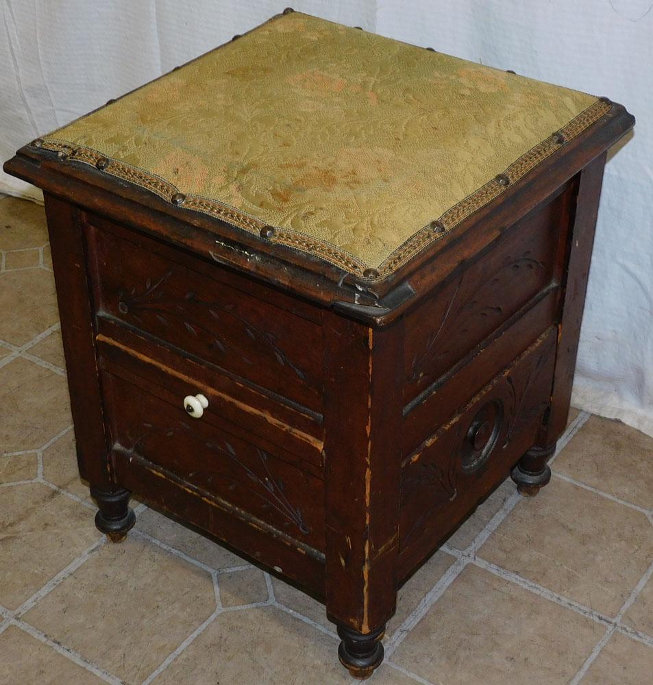 Antique Walnut Victorian Shoe Shine Box (1 of 2)