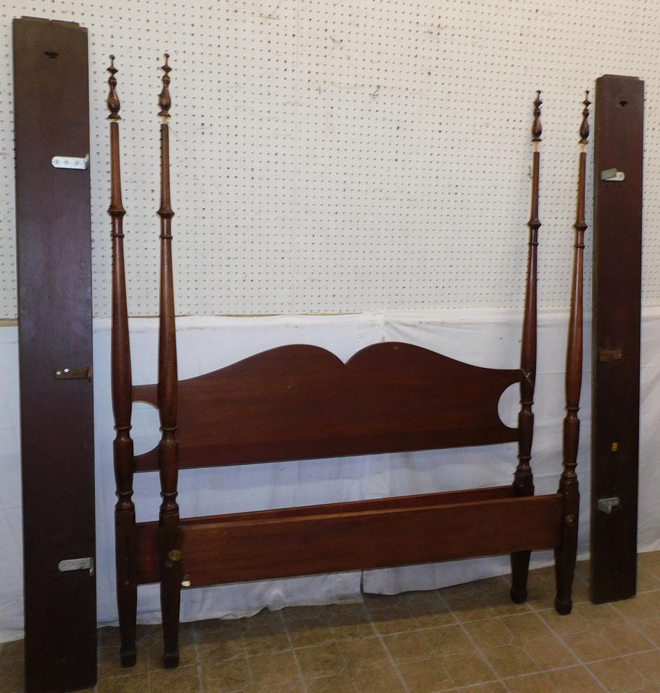 Mahogany 4 Poster Bed by Biggs (1 of 5)