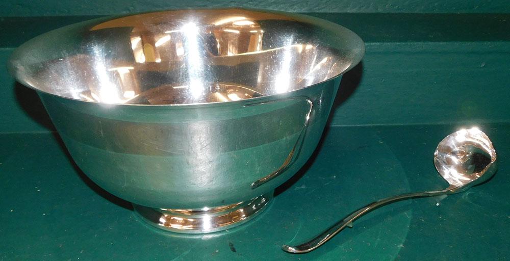 Large Silver Plate Punch Bowl & Ladle (1 of 5)